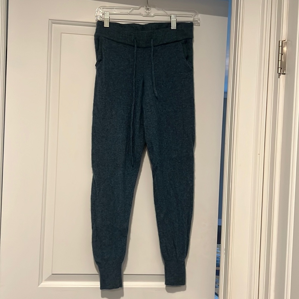 The cashmere project there are 2 pairs (Blue and grey Heather) cashmere joggers.